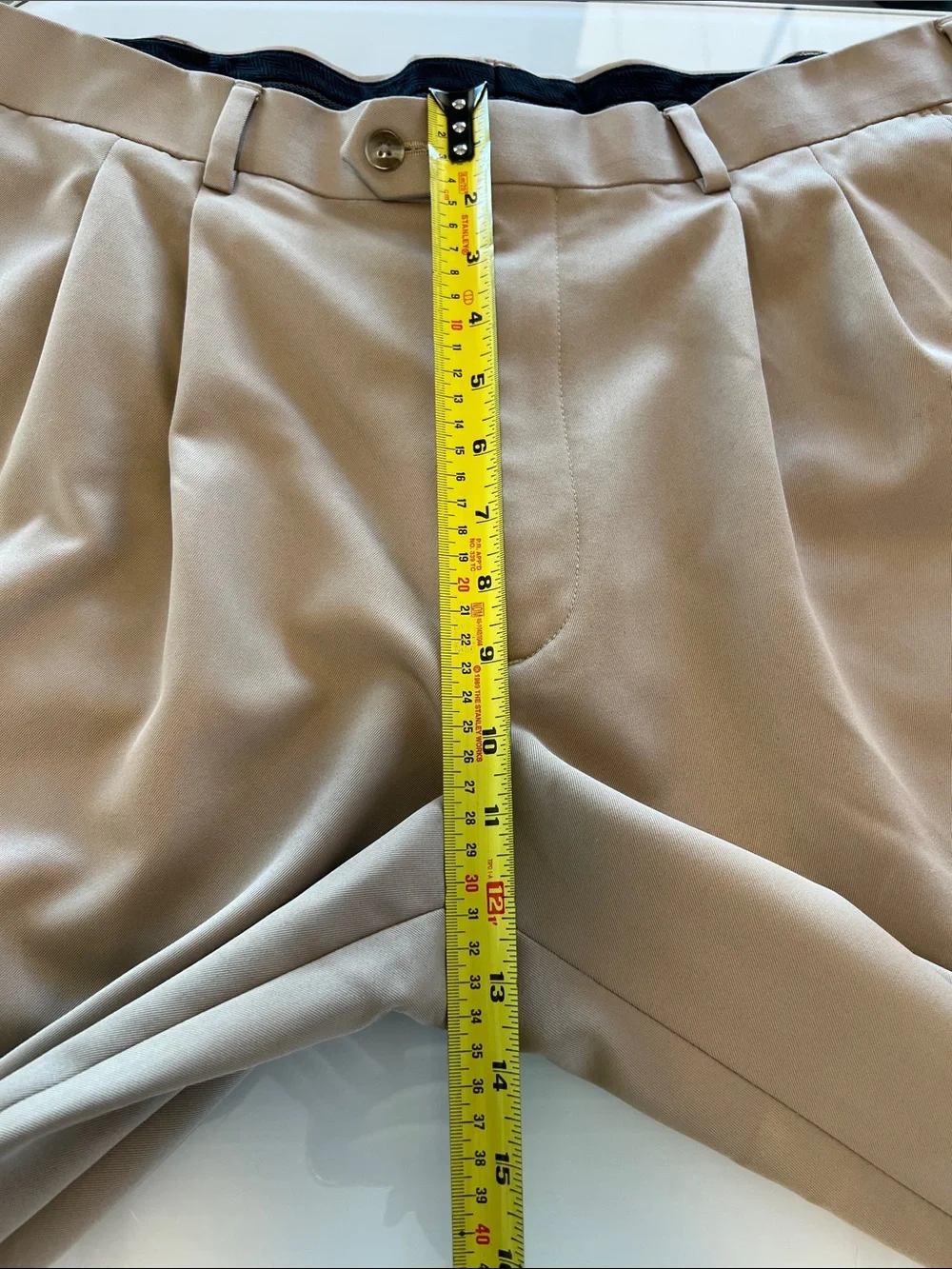 Roundtree & Yorke Men's Pleated Dress Pants in Khaki Tan